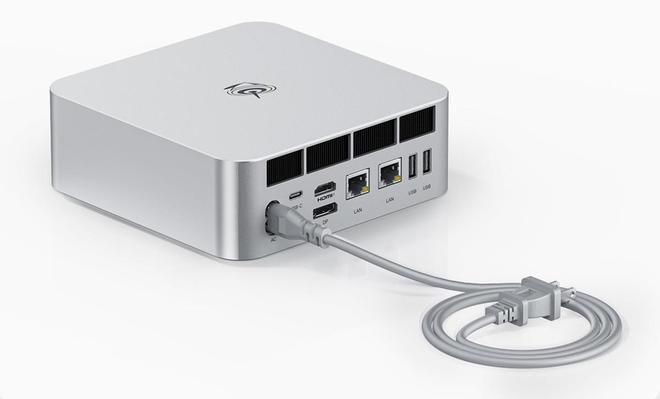 可玩性超高的迷你主机：玩游戏或部署本地大模型都行！可扩展显卡(图6)