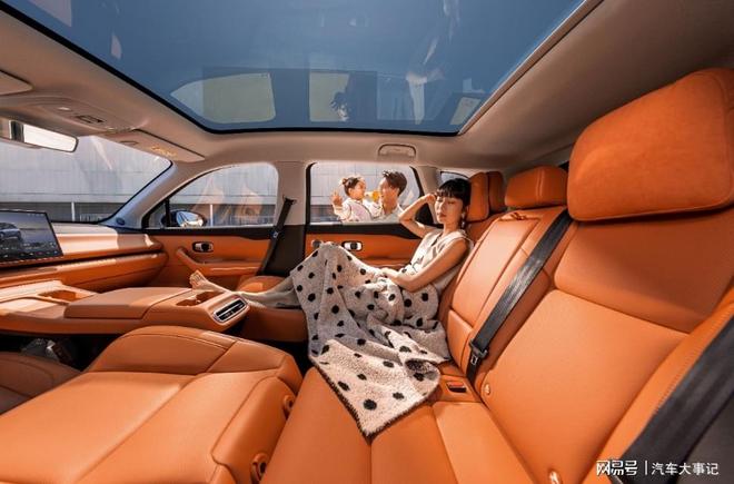 13万享8295芯片+激光雷达辅助驾驶！2026款零跑C10上市(图8)