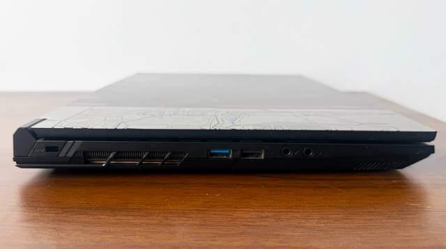 动漫元素定制版笔记本电脑156英寸屏幕顶配处理器流畅打游戏(图3)